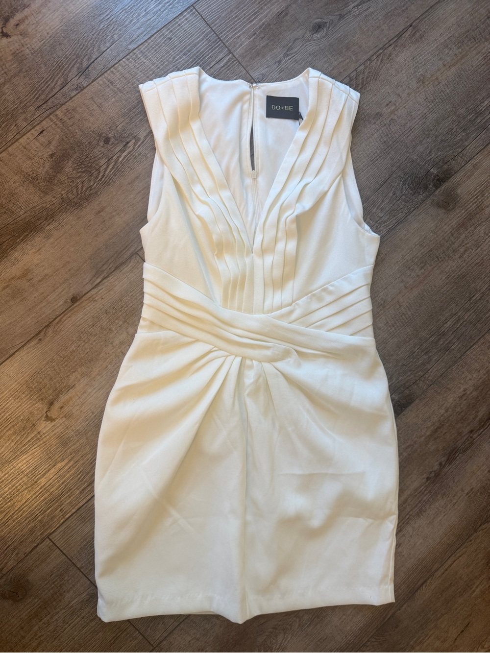 DO+BE Ivory Pleated V-Neck Sleeveless Mini Dress